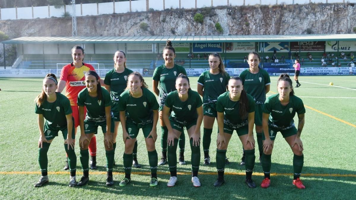 Una formación del Córdoba Femenino en un partido de pretemporada.