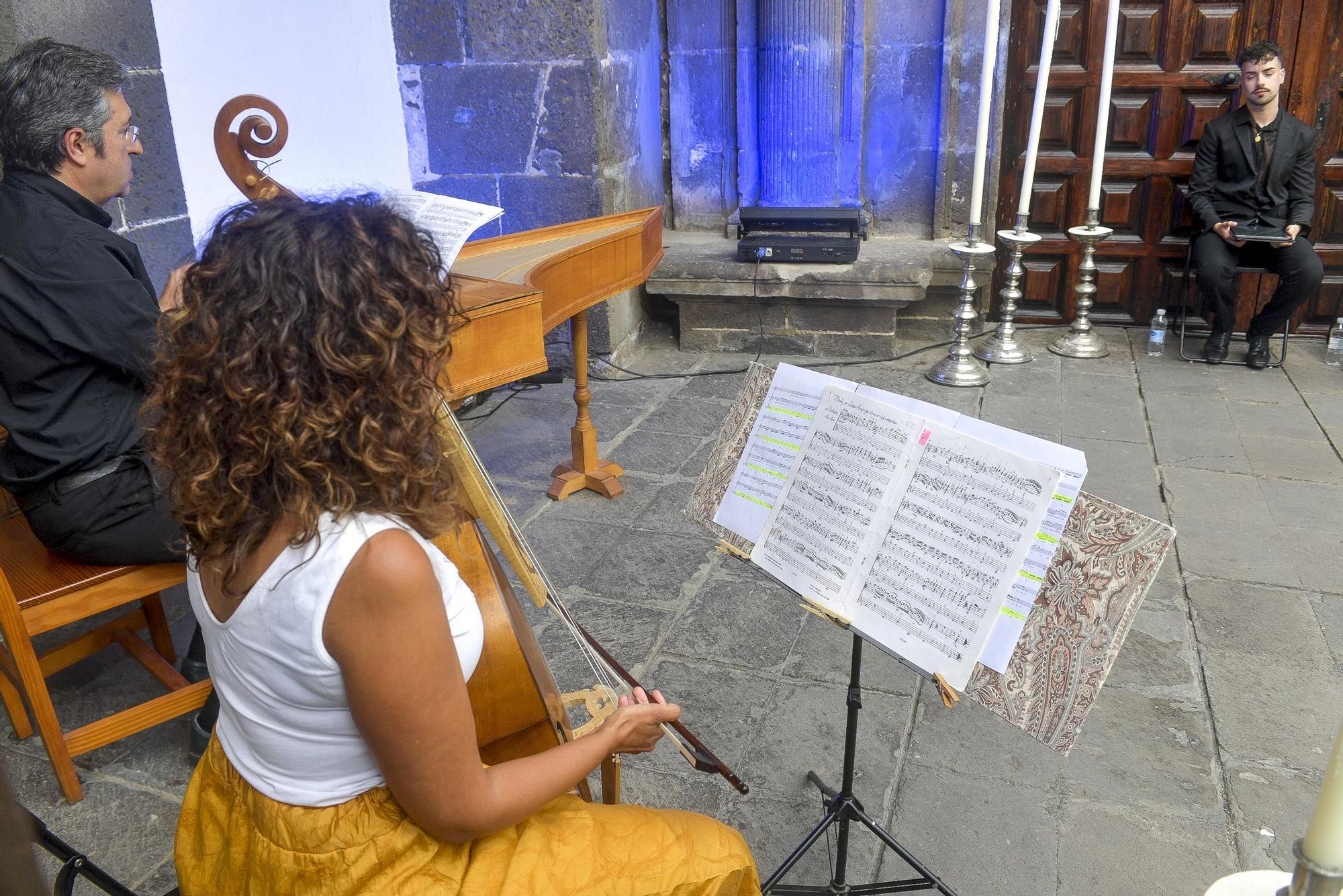 Música en los patios de Vegueta por las fiestas fundacionales