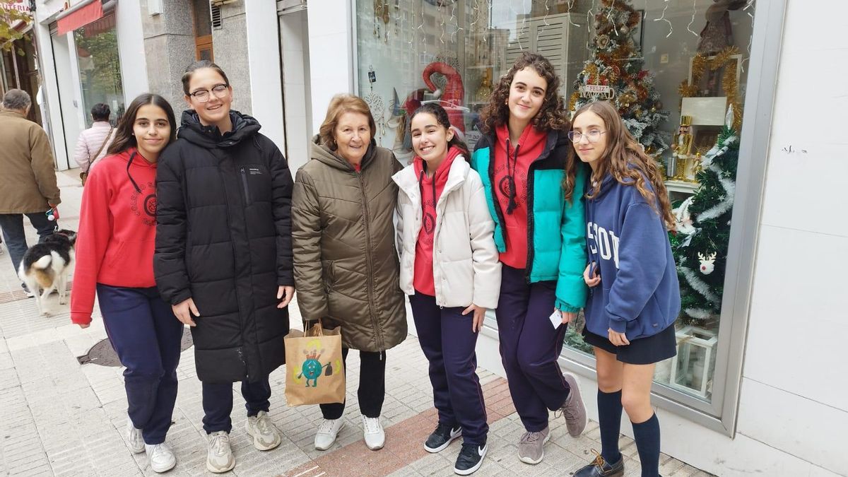 El colegio Juan Pablo II - San Miguel conciencia a su entorno (en imágenes).