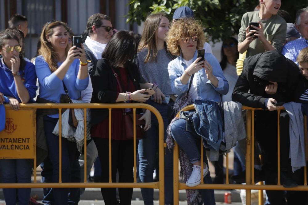 Búscate en el público de la mascletà del 1 de marzo