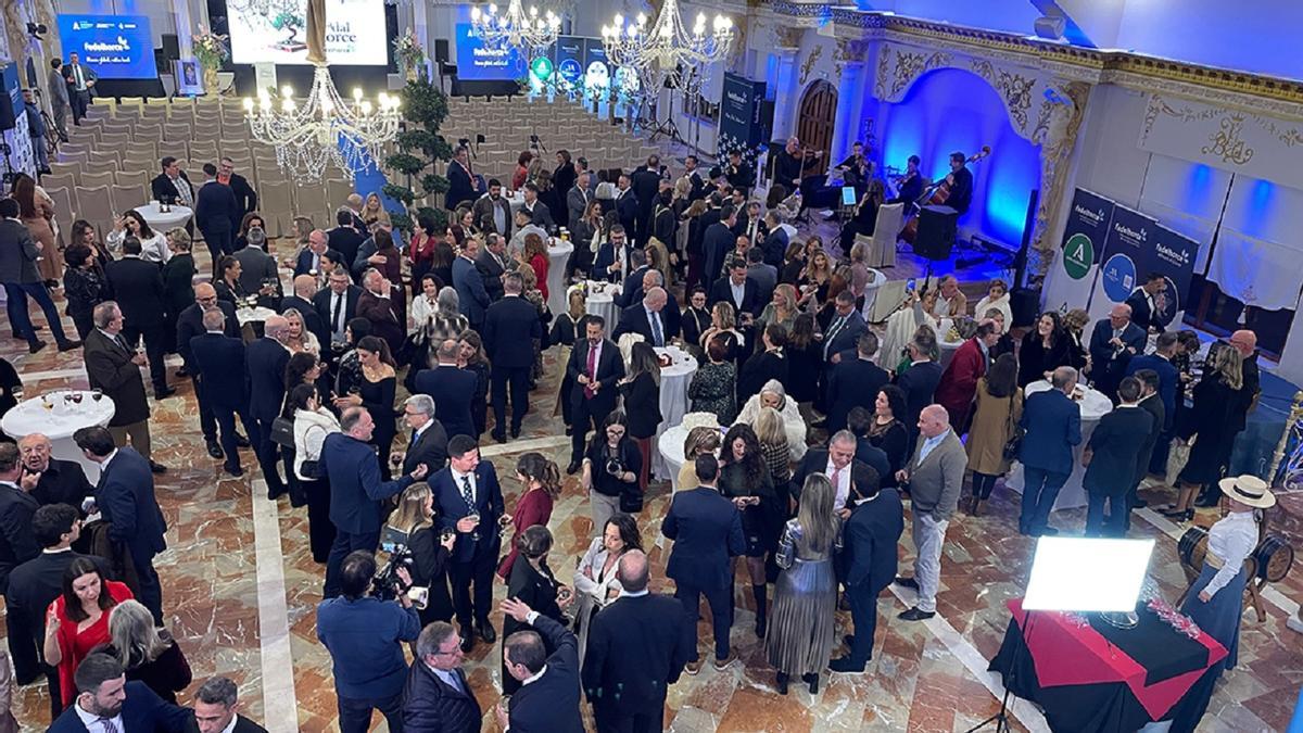 GALARDONES FEDELHORCE: Fedelhorce entrega sus galardones a las mejores  empresas del Valle del Guadalhorce