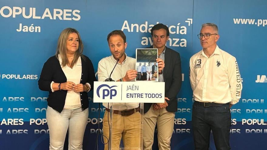 Giro de guion del presidente del PP de Jaén: de la polémica de su audio a pedir parar las oposiciones porque &quot;huele mal&quot;