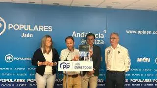 Giro de guion del presidente del PP de Jaén: de la polémica de su audio a pedir parar las oposiciones porque "huele mal"