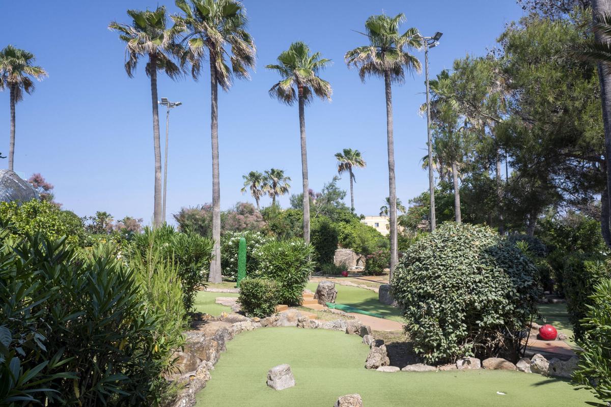 Los últimos hoyos del Dino Golf