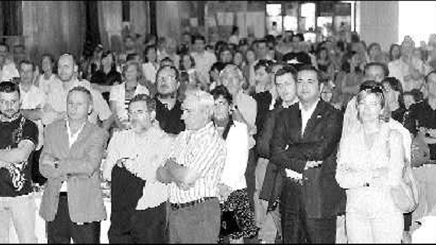 Asistentes al acto de entrega de premios de ASATA, en el Llagar Castiello.