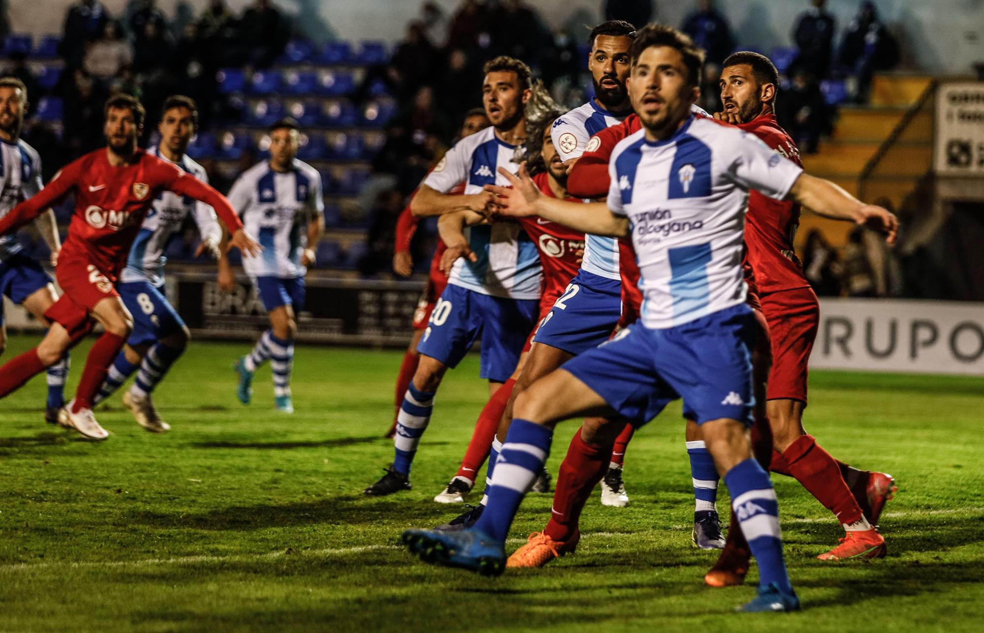 Tercer pinchazo seguido del Alcoyano (0-2)