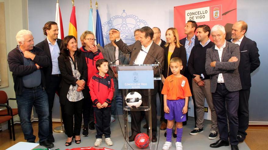 Presentación de la Vigo Cup, ayer por la mañana, en Alcaldía.