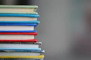 Vecinos del barrio de Santa Eulàlia de L’Hospitalet denuncian el cierre de la biblioteca del barrio