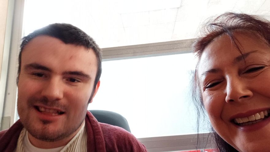La odisea de una madre para conseguir una residencia para su hijo autista: “Ya tengo una edad que no puedo más”