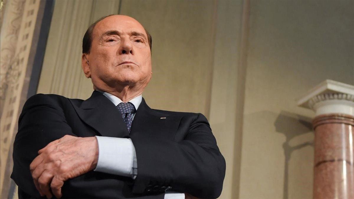 Silvio Berlusconi preside el Monza, recién ascendido a la Serie B italiana