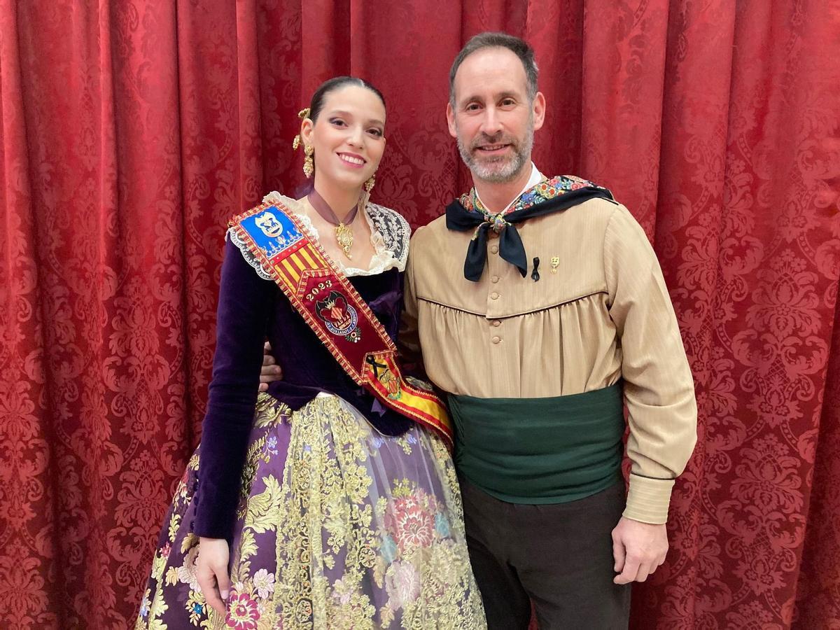 Así posó Ana en la &quot;Alfombra Roja&quot; de la exaltación de Laura Mengó