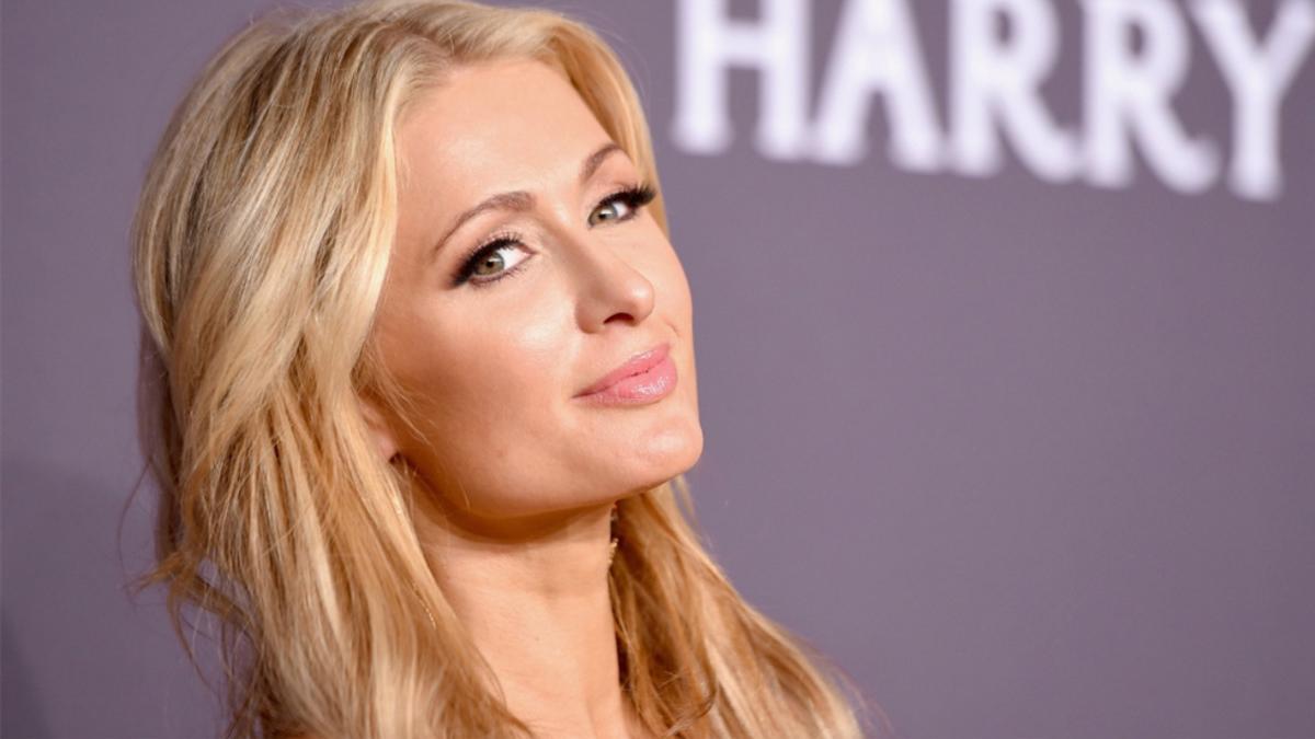 Paris Hilton lo peta en redes sociales