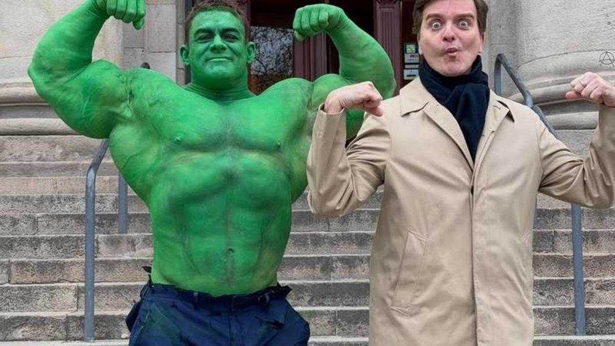 Joan Pradells junto a Marc Giró en el spot de presentación de su programa