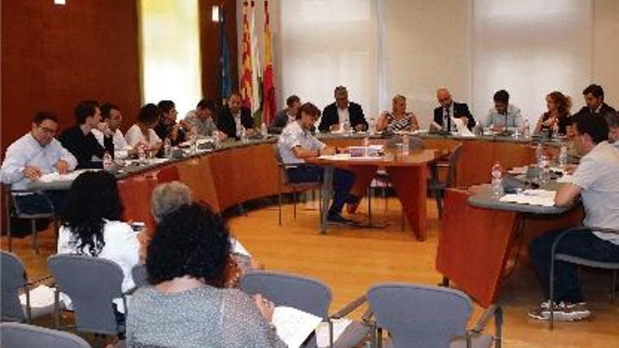 Imatge de la sessió del ple municipal celebrat dilluns passat a l&#039;Ajuntament de Lloret de Mar.