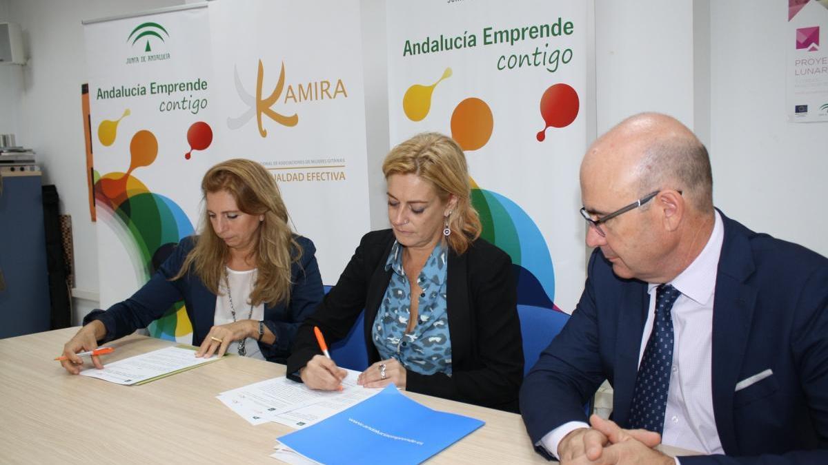 Andalucía Emprende y &#039;Kamira&#039; impulsan  iniciativas emprendedoras de mujeres gitanas