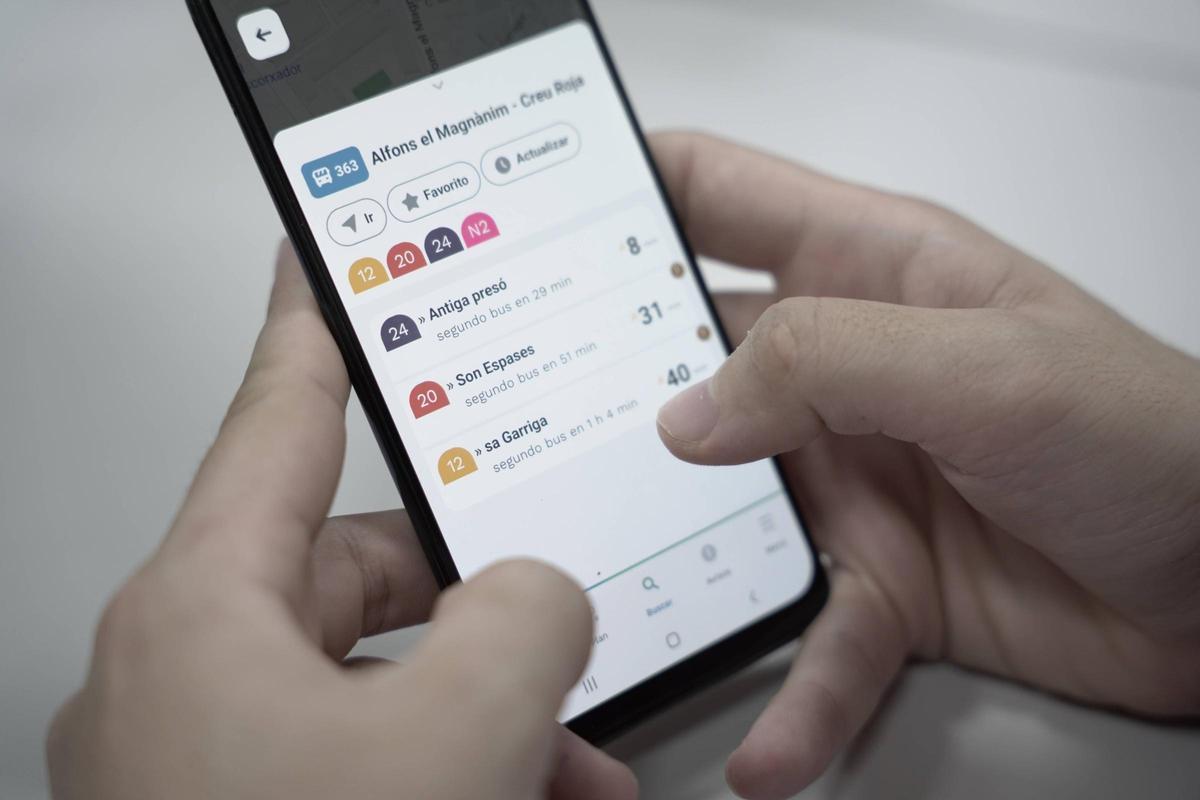 La nueva 'app' de la EMT ya se puede descargar.