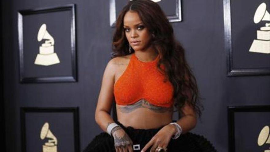 Harvard condecora a la Rihanna más solidaria