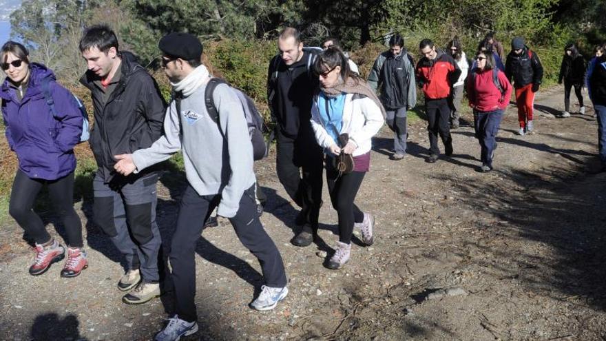 Marín ofrece a los senderistas la Ruta Monte e Praias