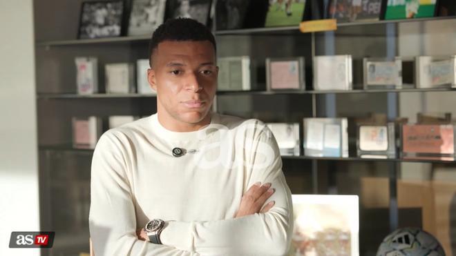 Mbappé hace estallar su bomba comercial: deja Nike por una debutante en el fútbol