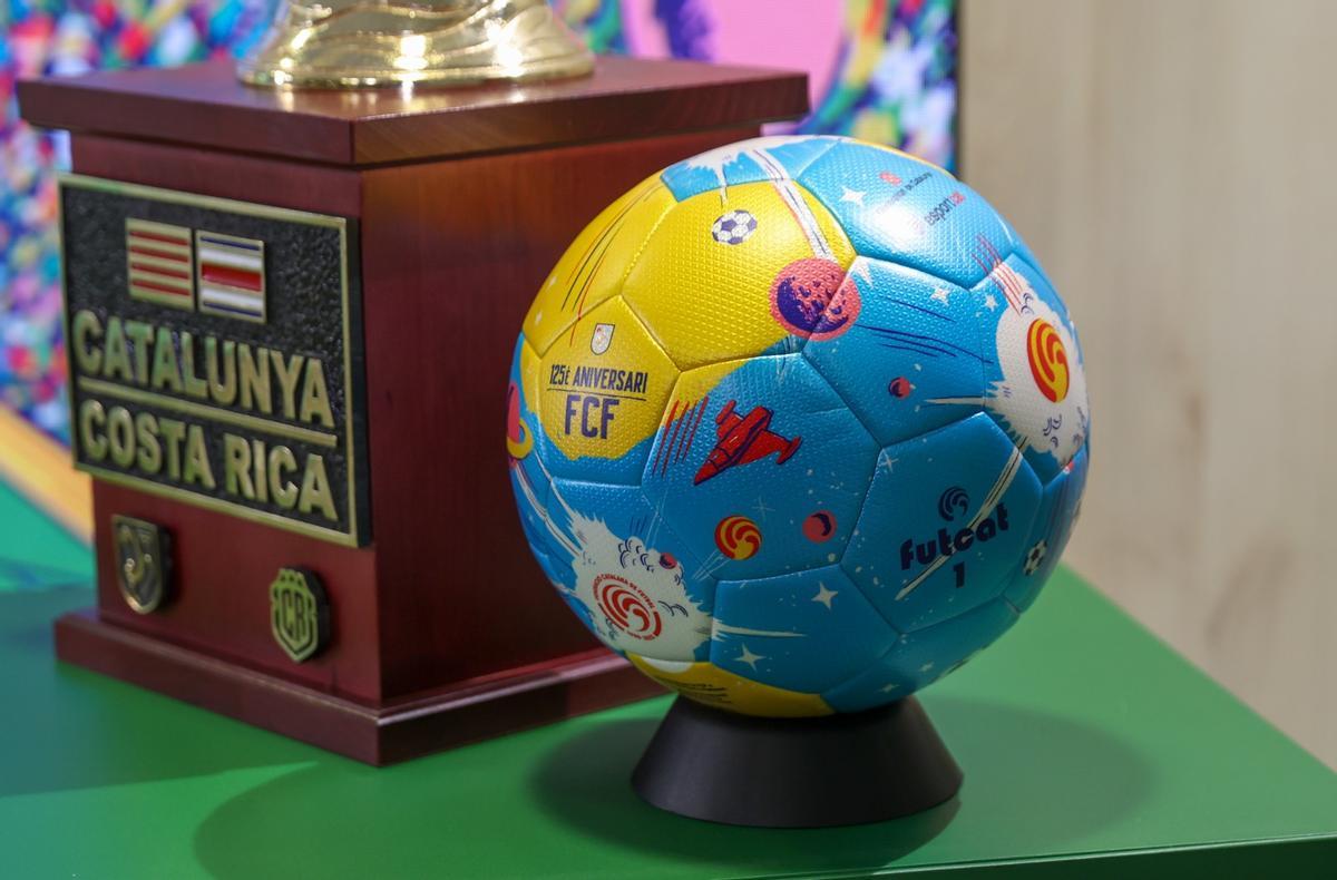 La pelota con la que se jugarán los amistosos de la selecció catalana