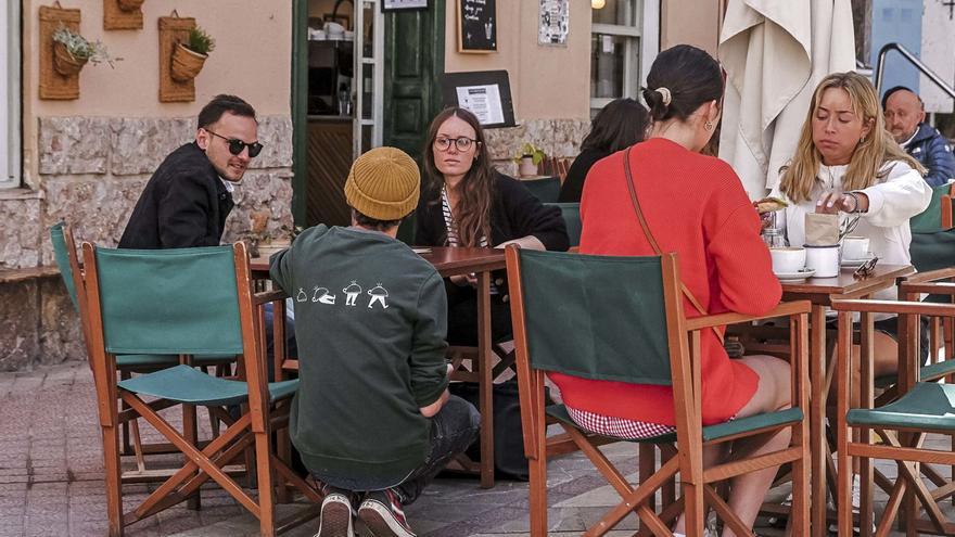 Las cafeterías de Mallorca, frente al dilema del tiempo por consumición