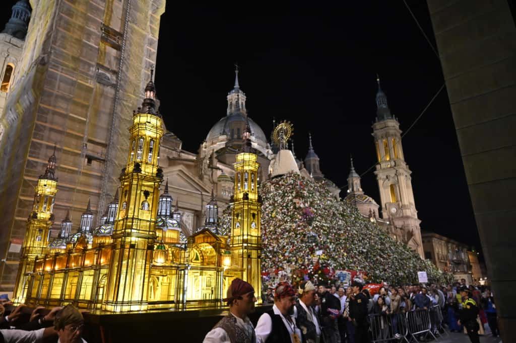 El Rosario de Cristal, uno de los momentos más emocionantes de las Fiestas del Pilar