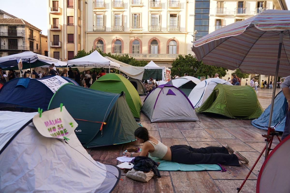 Acampada por la vivienda en Málaga