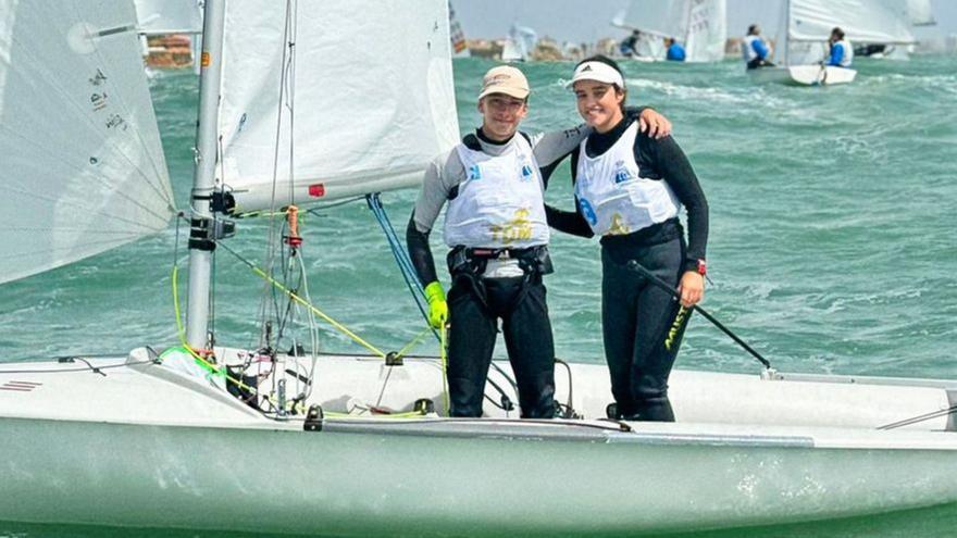 Un joven vilagarciano, campeón de España de vela