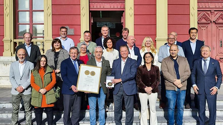 La Cámara de Gijón ofrece a Carreño apoyo &quot;en lo que sea posible&quot; para reflotar Perlora