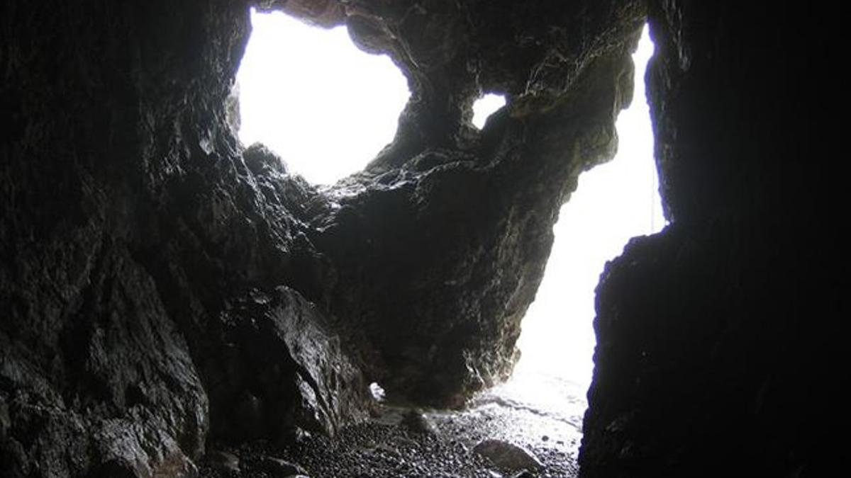 Entrada a la cueva del Gegant, en Sitges