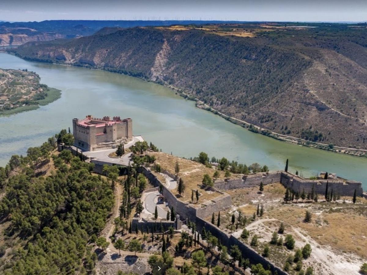 Panorámica del Castillo de Mequinenza