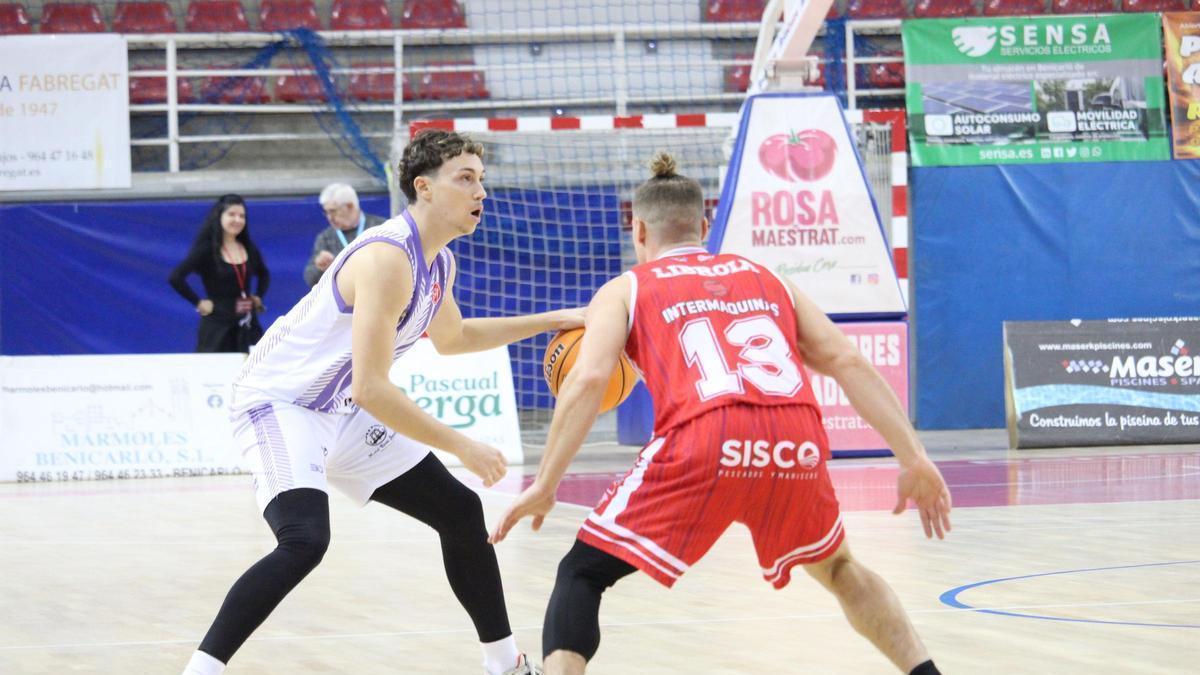 MADERAS SORLÍ BENICARLÓ GANDÍA, El Maderas Sorlí Benicarló encaja una nueva derrota y cae al play-out de descenso (82-67)