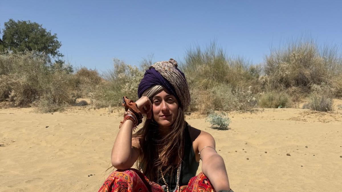 Paula bei einer ihrer Reisen in Indien.