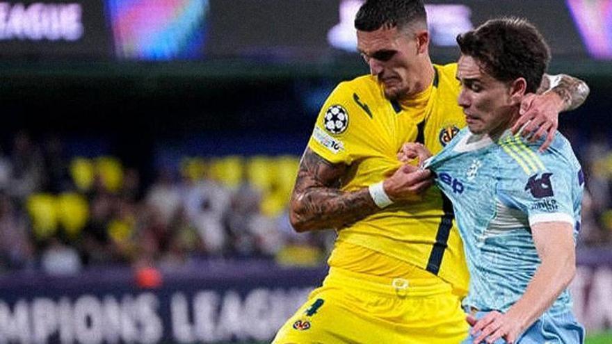 Rafa Marín refleja el sentir de la plantilla del Villarreal en Champions: "Nos pica en el orgullo"