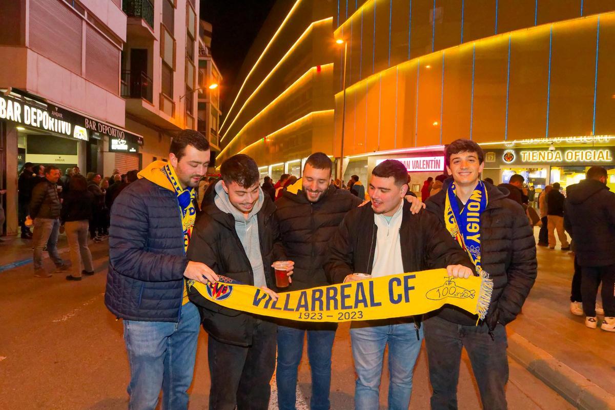 Galería: Diversión y buen ambiente en la previa del Villarreal-Espanyol