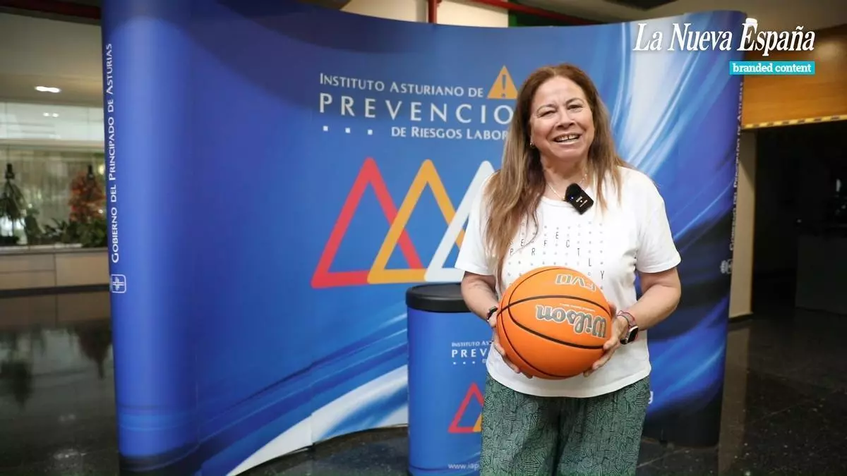 El Alimerka Oviedo Baloncesto acaricia su ascenso a la ACB con todo el apoyo de la afición: "Son un referente para el deporte asturiano"