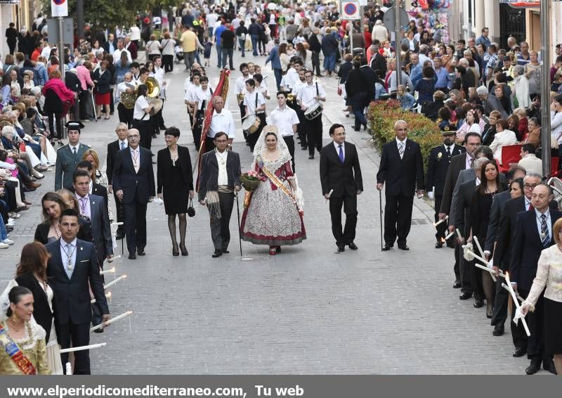 Galería de fotos -- Manto de fe y devoción para la patrona de Almassora