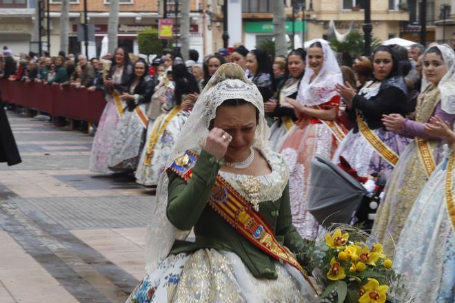 Una ofrenda emocionante en memoria de la dana en Aldaia