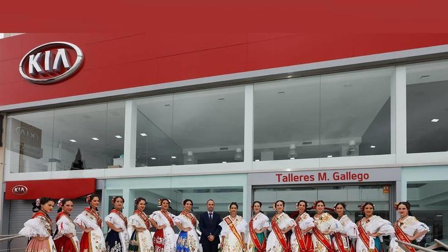 La Reina de la Huerta visita las instalaciones de Talleres M. Gallego