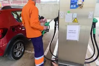 La falta de suministro echa el cierre a varias gasolineras