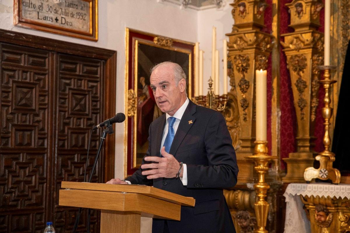 Presentación del libro de Jesús Castellanos, en la capilla del Cristo del Perdón, en Santo Domingo.