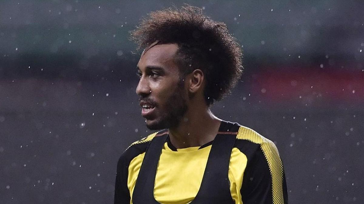 Aubameyang se encuentra en China con su equipo