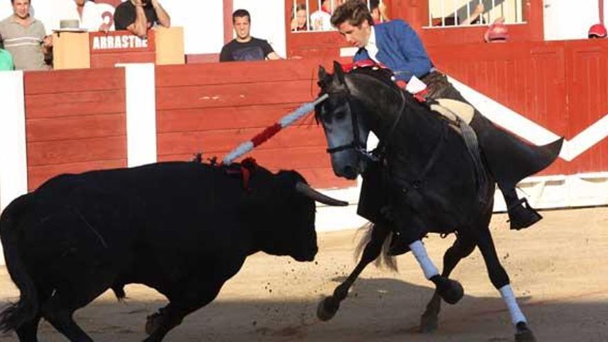 El toreo vino a caballo