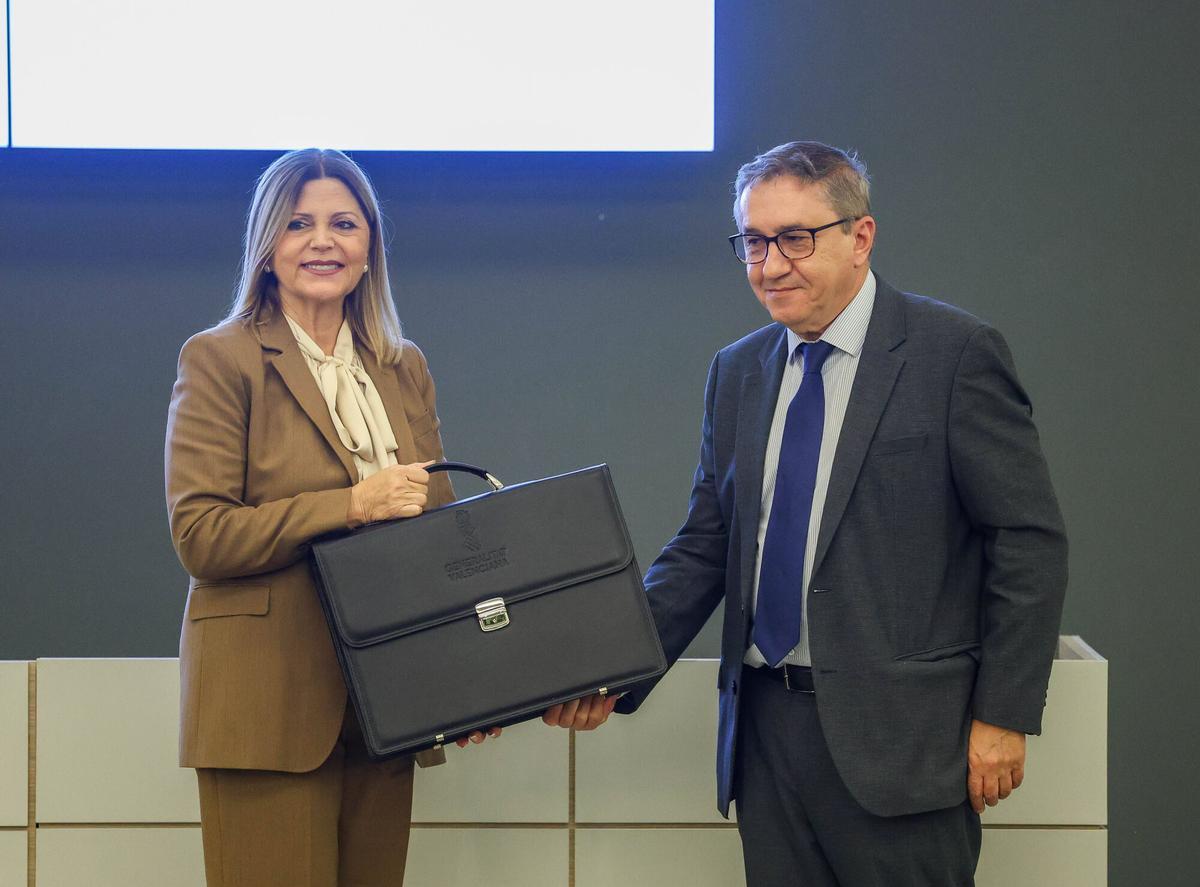 Valencia VLC cambio de carteras de las nuevas y nuevos consellers del Govern de la Generalitat. GENERALITAT VALENCIANA. CAMBIO DE GOBIERNO TRAS LA SALIDA DE CARLOS MAZON. JUANFRAN PEREZ LLORCA, NUEVO PRESIDENT. ORTI Y ROVIRA