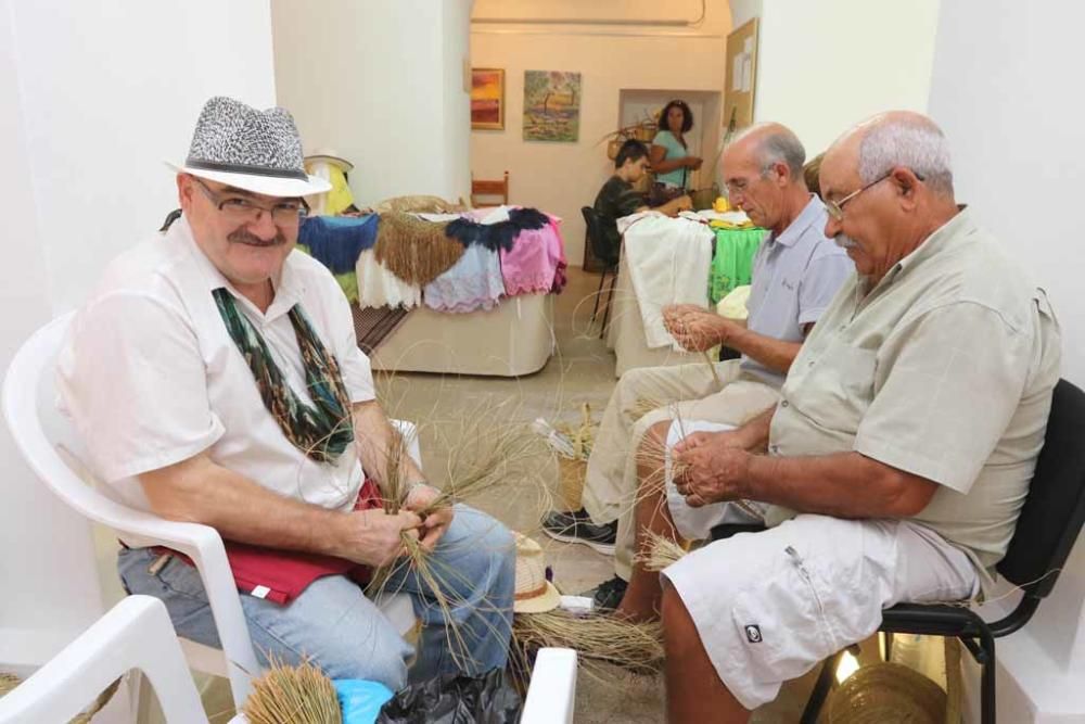 Exposición de artesanía en es Molí d''en Simó