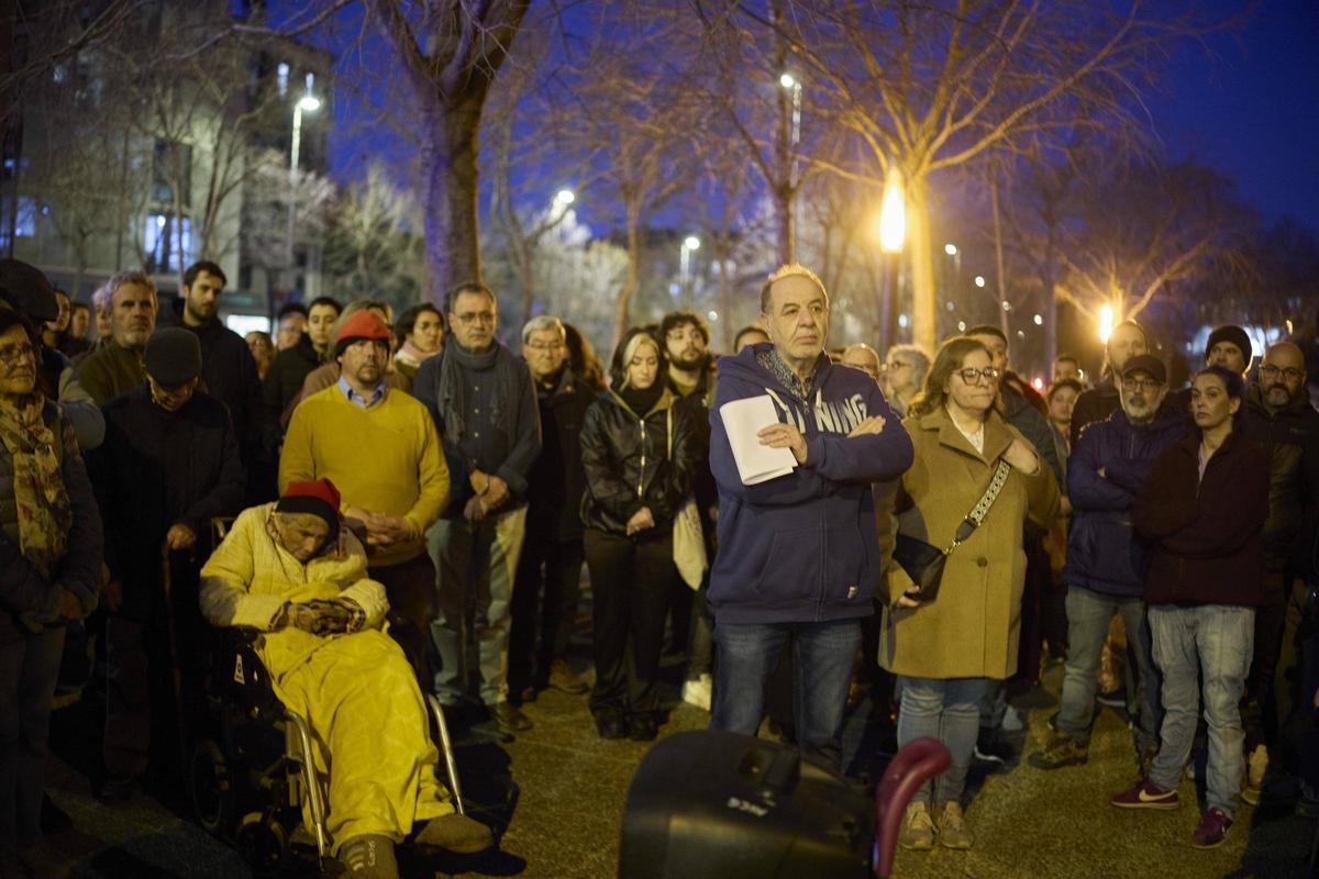 Les fotos de la concentració de rebuig a l'agressió de l'home sensellar de Girona