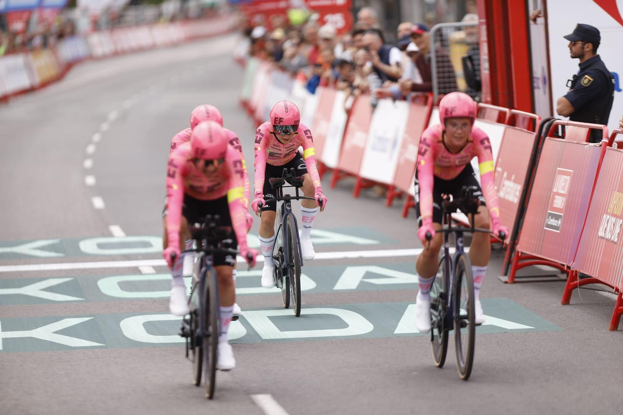 Primera etapa de La Vuelta a España Femenina en València