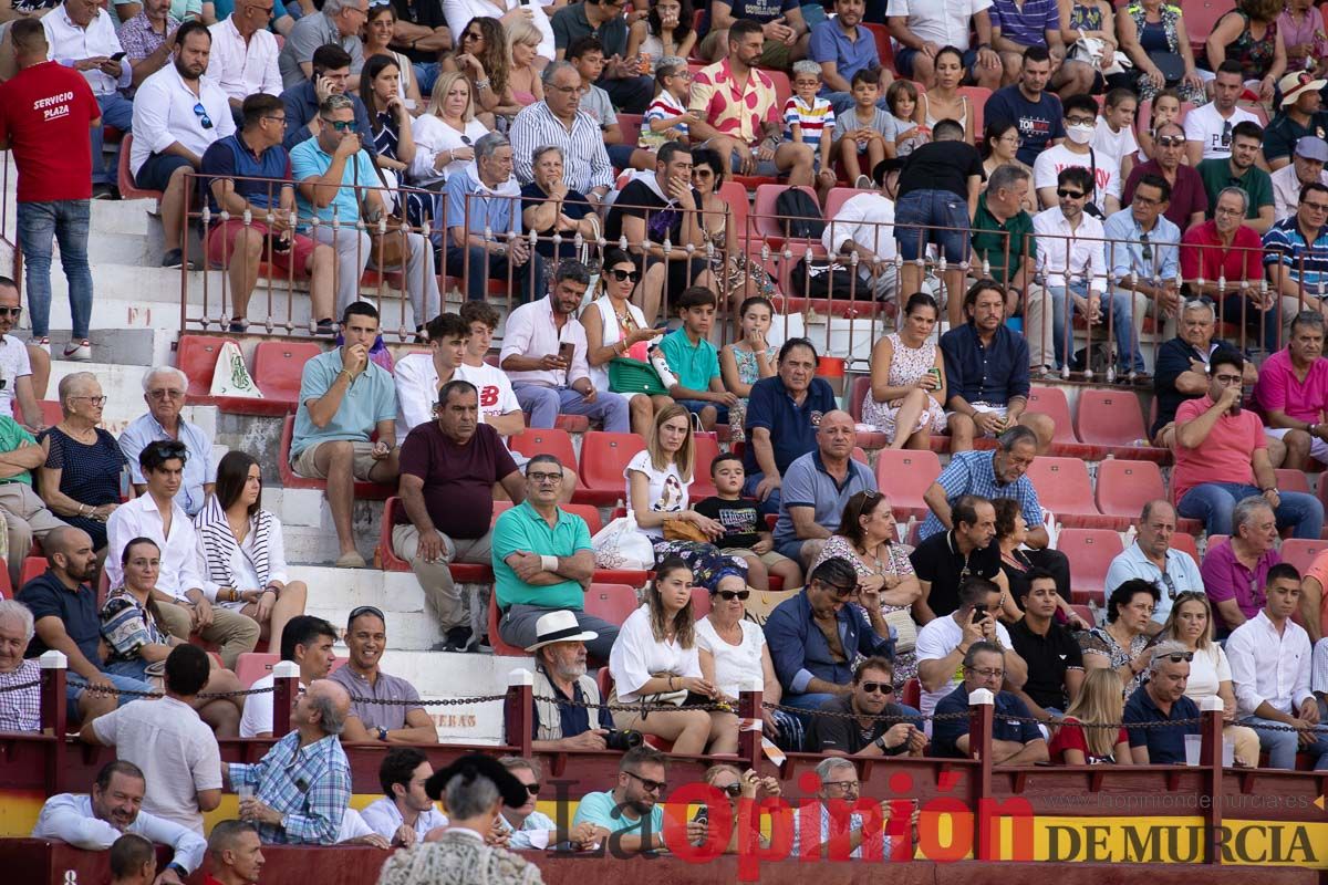 Así se vivió en los graderías la primera novillada de la Feria de Murcia