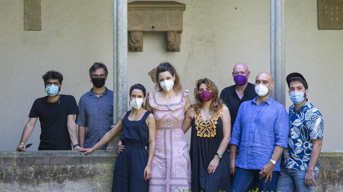 Los artistas de 'Orlando', tras la presentación a la prensa.