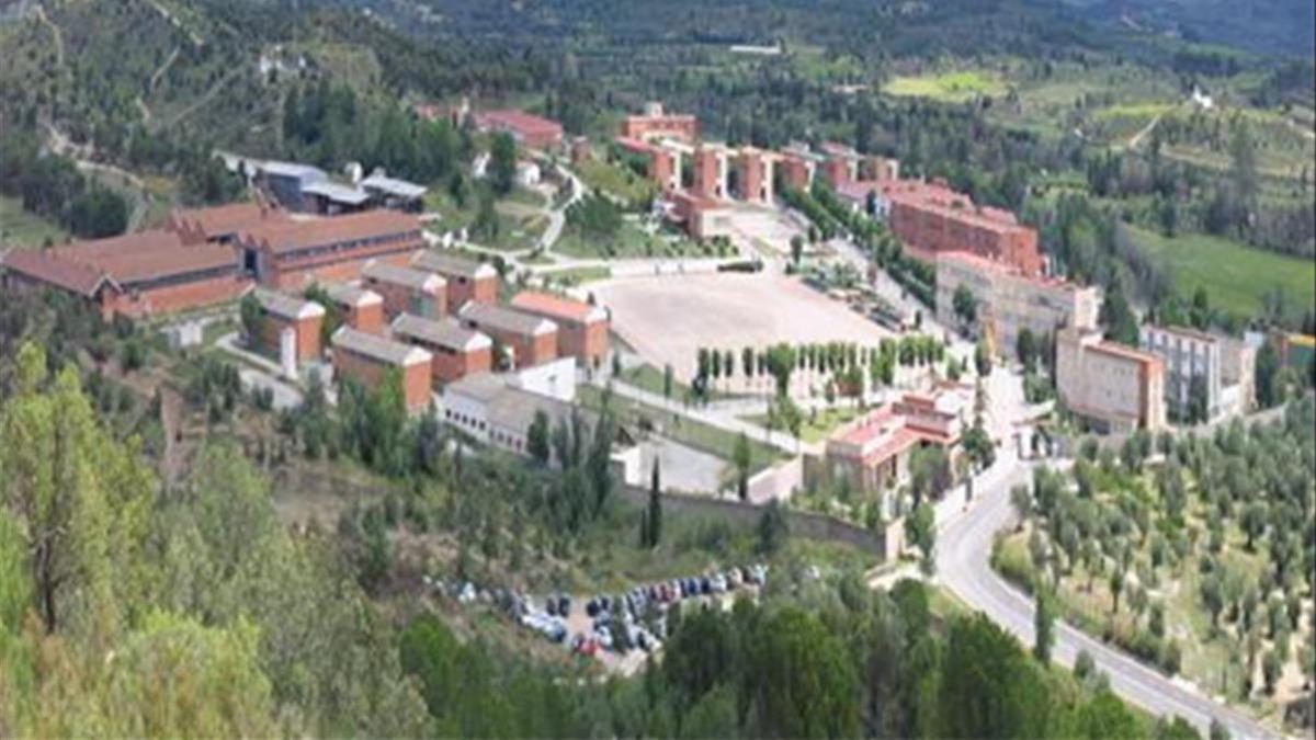 Cuartel del regimiento Arapiles 62 en Sant Climent Sescebes